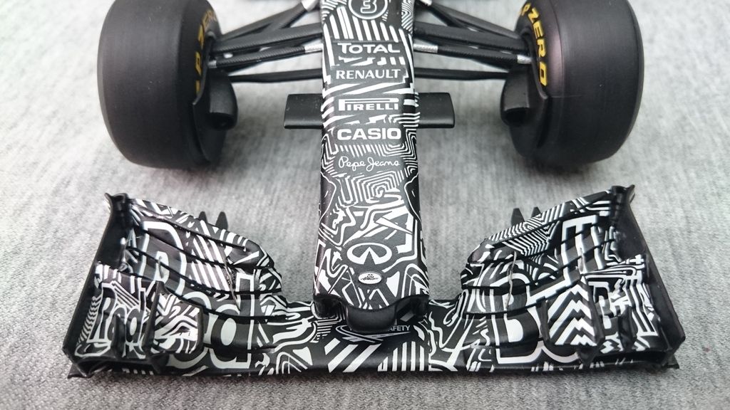 REVIEW: Spark 1:18 Red Bull RB11 Daniel Ricciardo Testcar